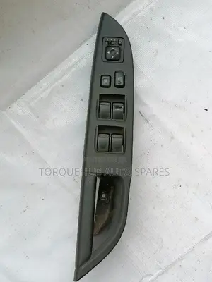Pajero IO 2010 Main Door Switch