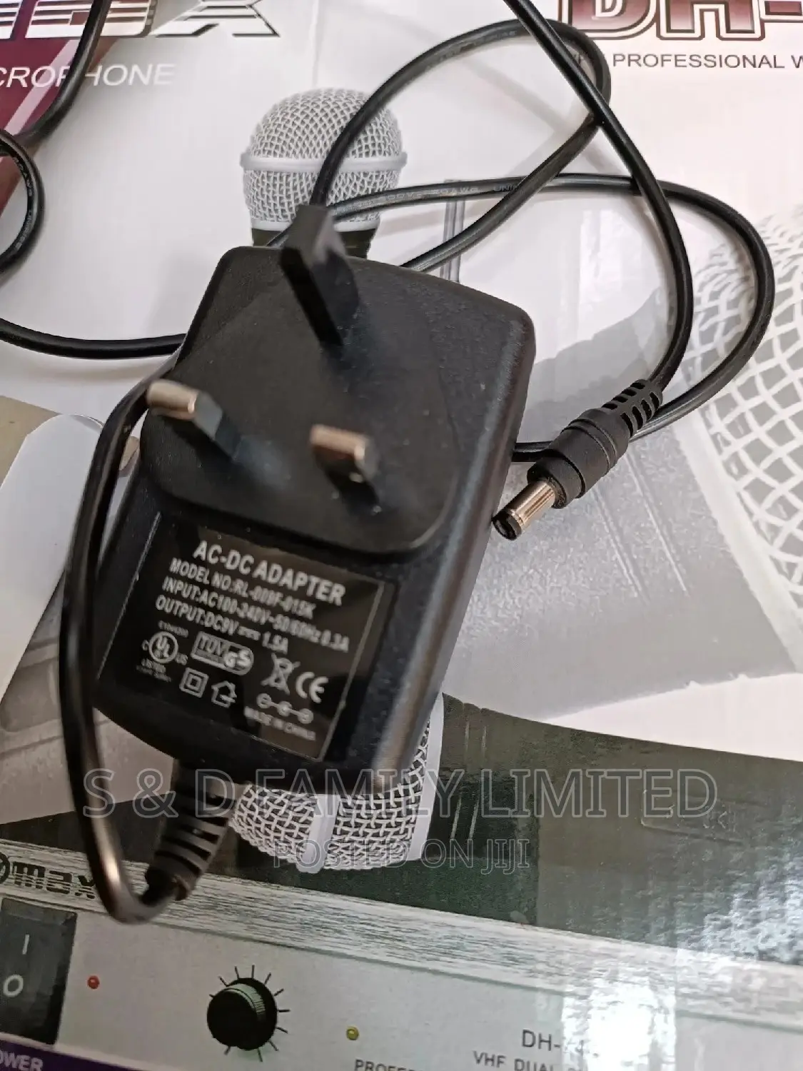 Ac/Dc Adapter 9V 1.5A