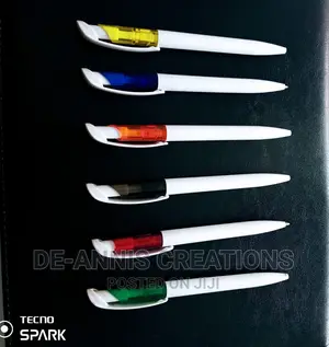 Plastic White Pens