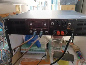 Yamaha Power Amplifier P7000S