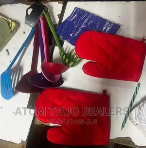 6pcs Nonstick Spoon Pair of Kitchen Gloves and a Free Apron.