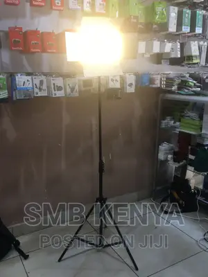 Universal Professional Pro Led 800 Video/Photo Light