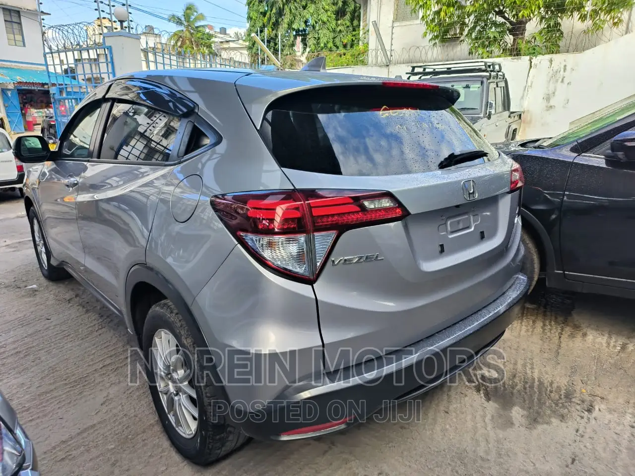 Honda Vezel 2016 Silver