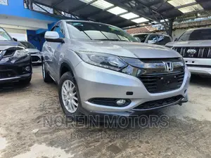 Honda Vezel 2016 Silver