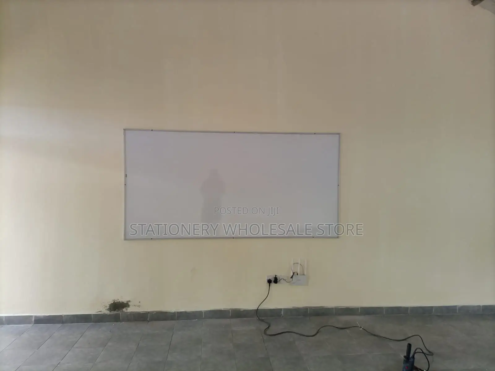 White Board Whiteboard for Office 6ft X 4ft Imported