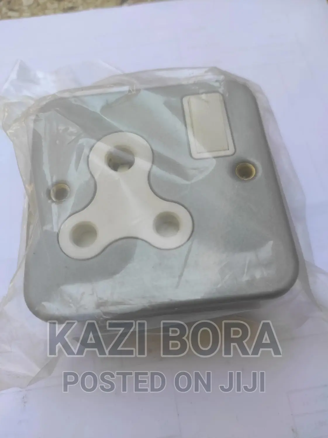 15A Round Pin Sockets