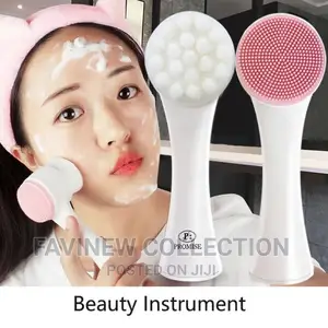 Double Sided Exfoliating Facial Brush