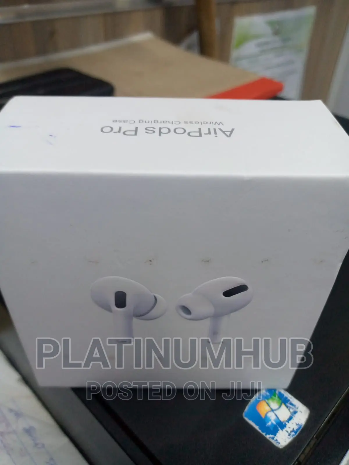 AIRPODS PRO Wireless Charging Case