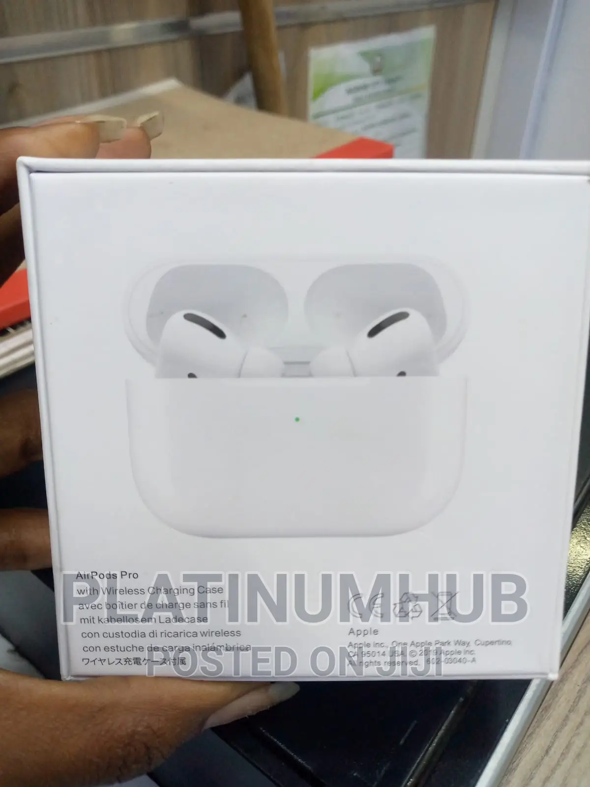 AIRPODS PRO Wireless Charging Case
