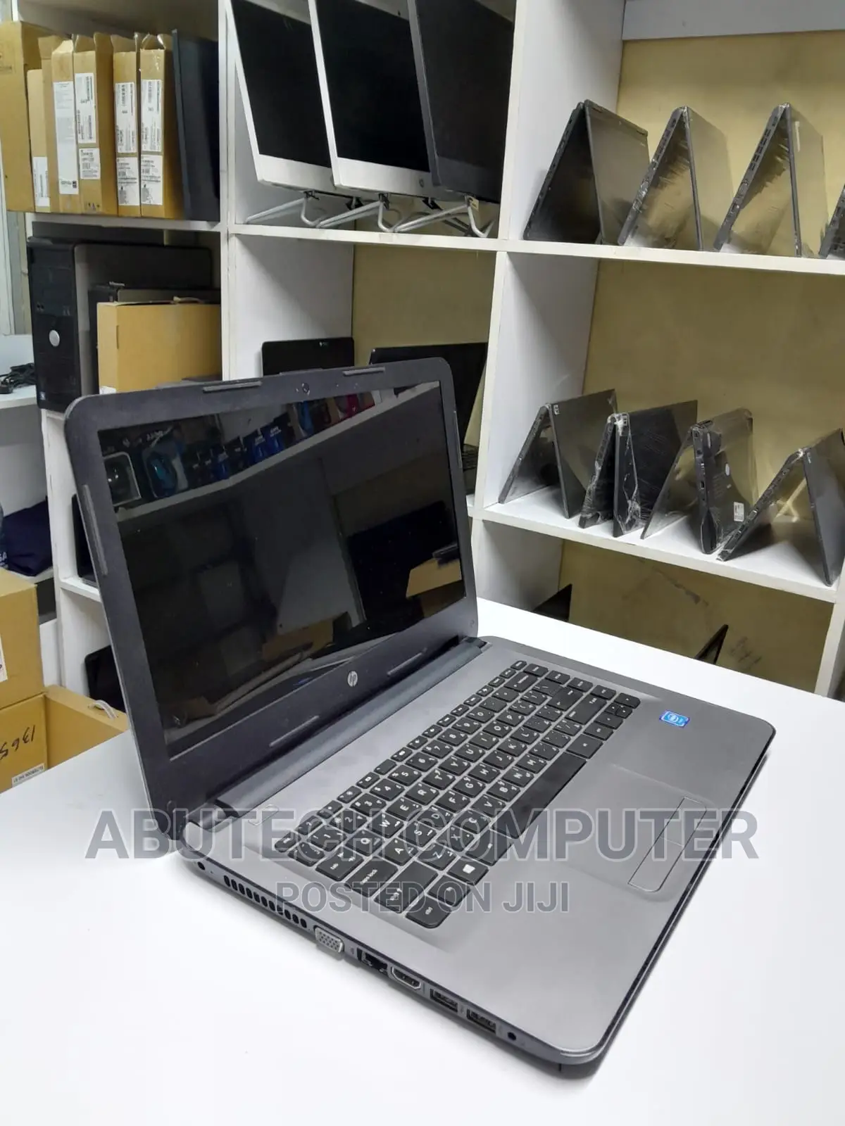 Laptop HP 14-Dq1025cl 4GB Intel Celeron HDD 500GB