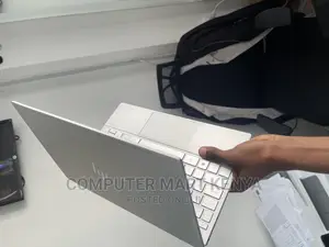 New Laptop HP Envy 13 8GB Intel Core I5 SSD 512GB