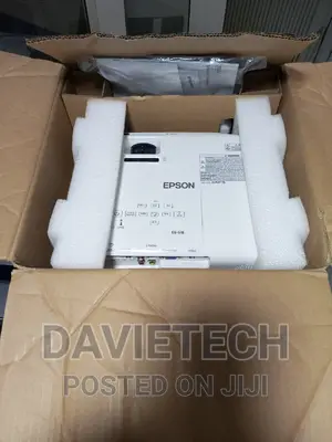 EPSON Eb S18 Projector, Brand New