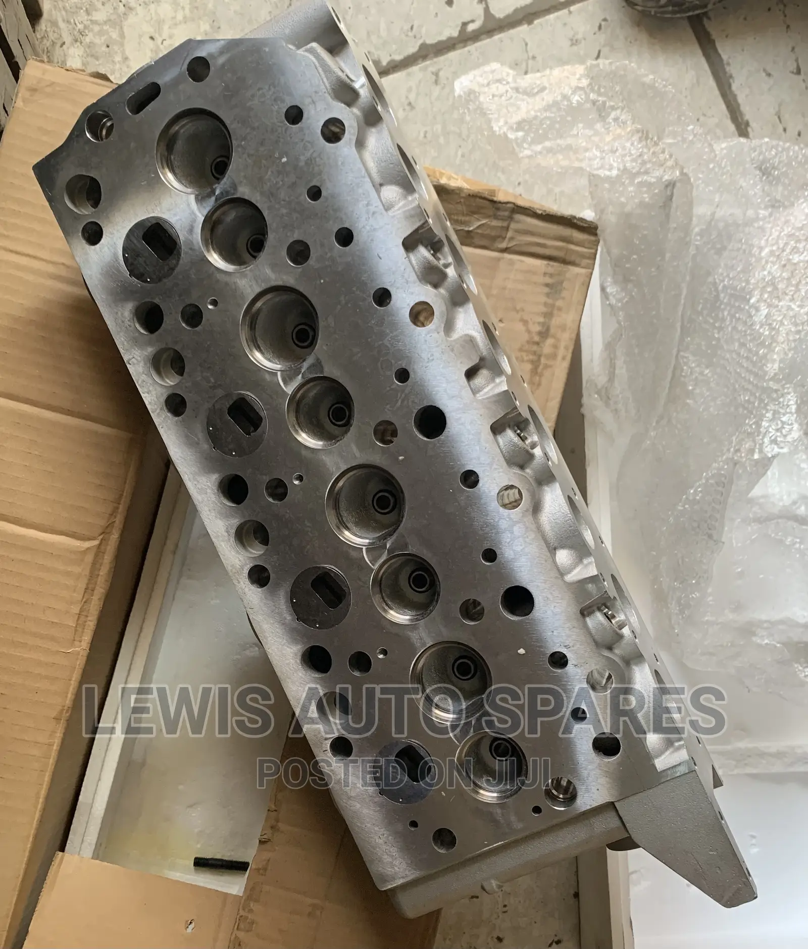 4D56 Cylinder Head