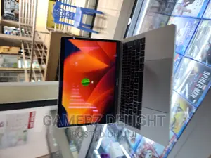 Laptop Apple MacBook Pro 2017 8GB Intel Core I5 SSD 256GB