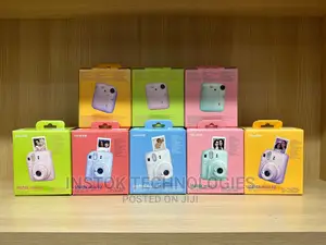 Fujifiim Instax Mini 12 Instant Film Camera