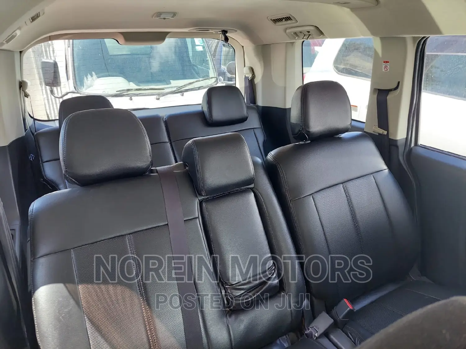 Mitsubishi Delica 2016 Silver