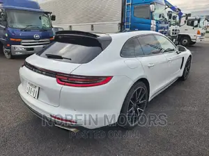 Porsche Cayenne 2018 White