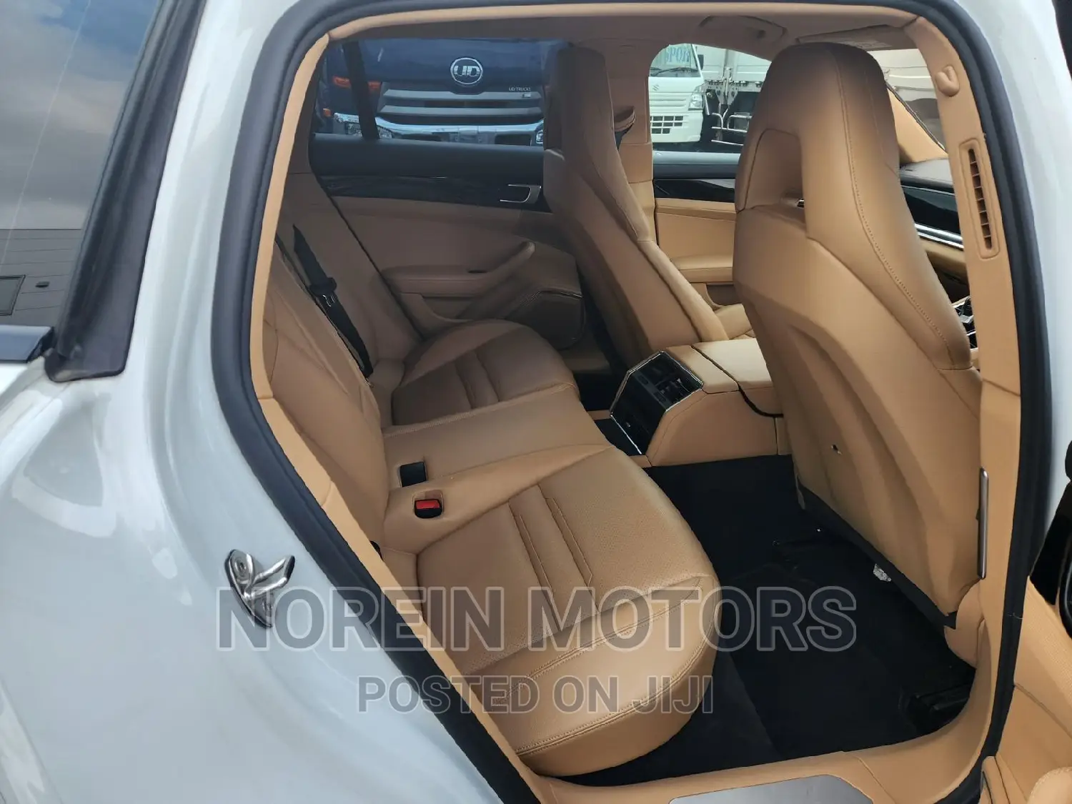 Porsche Cayenne 2018 White
