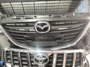 Mazda Axela 2014-2015 Front Grille