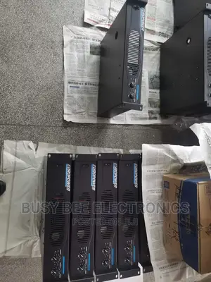 Europower 4000watts Behringer Amplifier