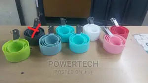 Measuring Cups Set;