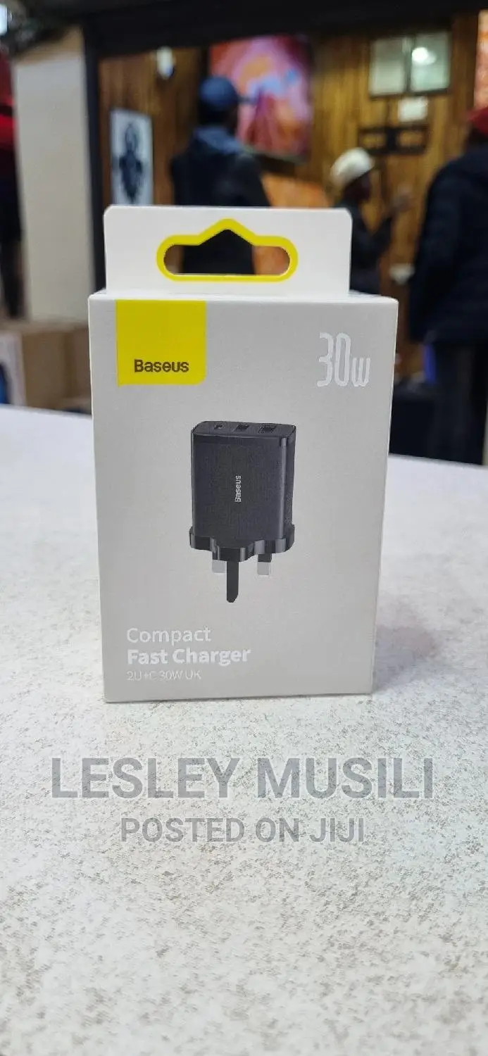 Baseus Compact 3 Ports Fast Charger 30W