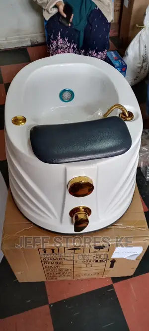 Gold White Pedicure Spa