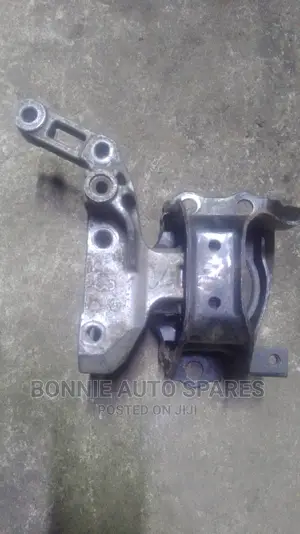 Nissan Note/Latio Engine Mounting