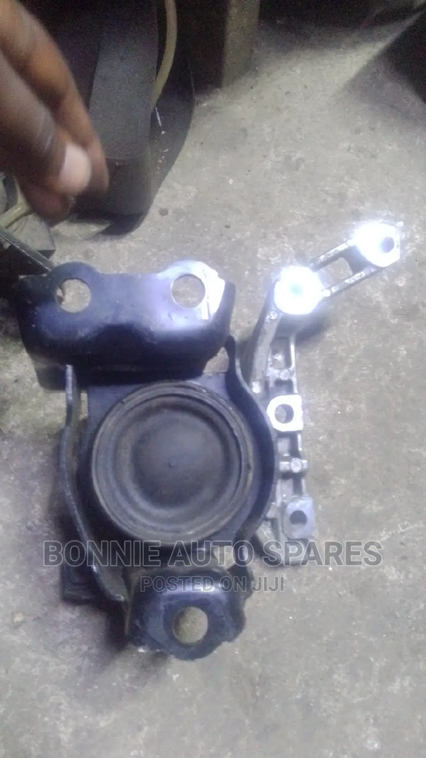 Nissan Note/Latio Engine Mounting