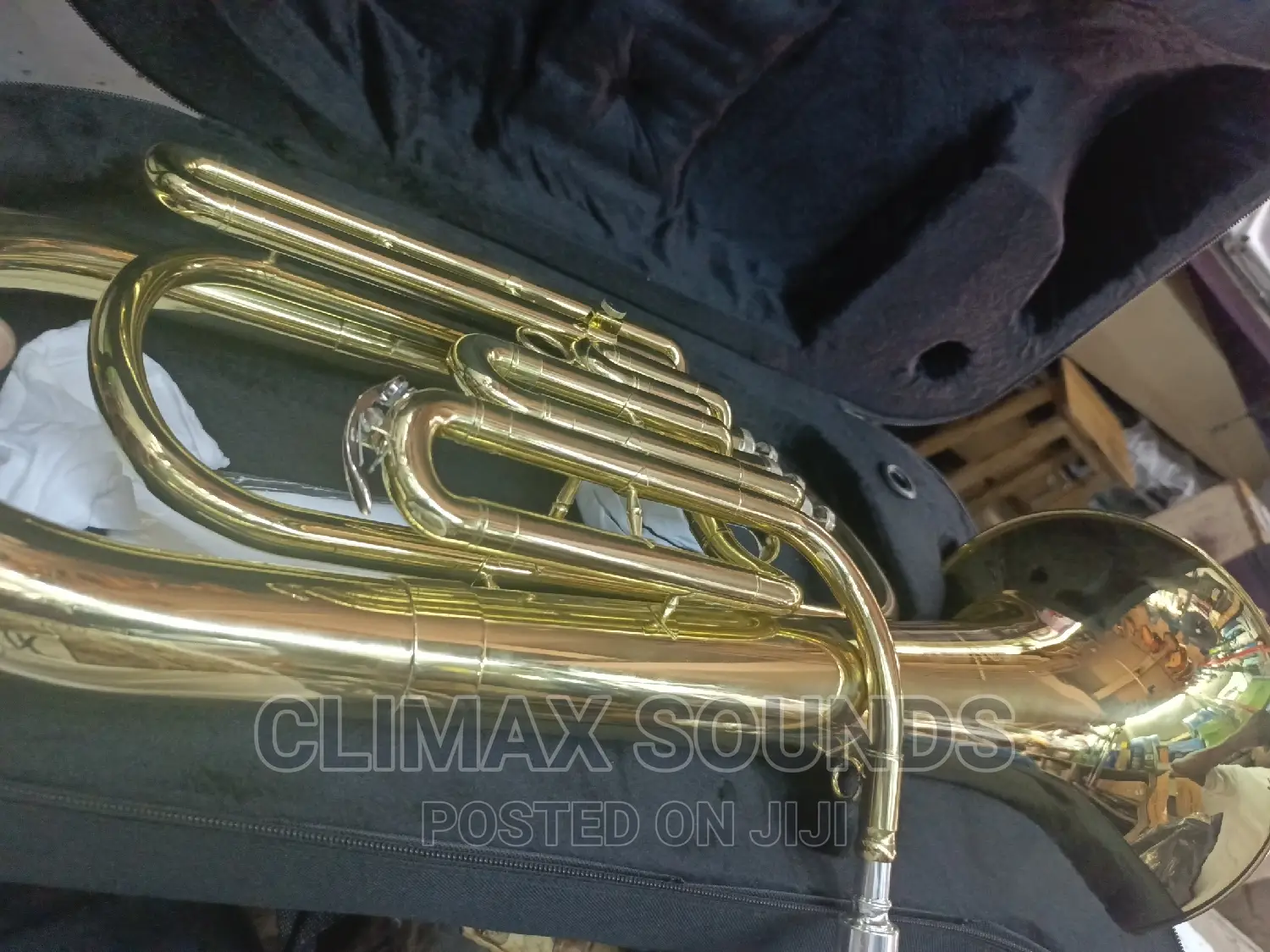 Bariton Wind Instrument