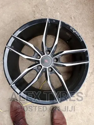 Size 18 Inches Nissan Alloy Rims