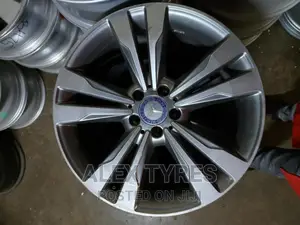 Size, 19 Inches Mercede Benz Alloy Rims Set