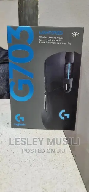 Logitech G703 Lightspeed Gaming Mouse With POWERPLAY
