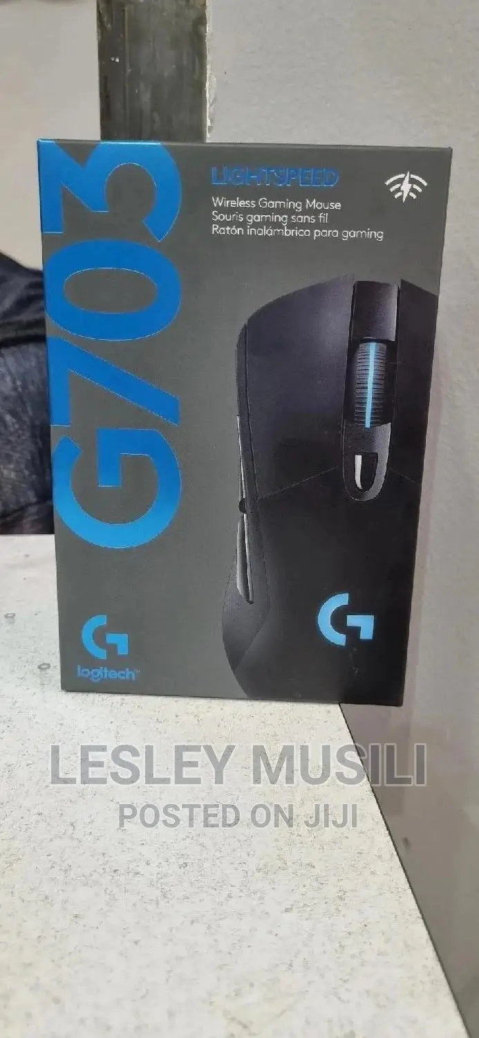 Logitech G703 Lightspeed Gaming Mouse With POWERPLAY