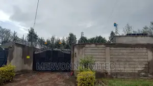 50 by 100 Professional Electric Fencing