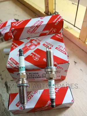 Spark Plugs Toyota ISIS 2009