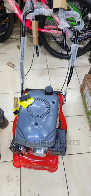 Grass Cutter Machine Petrol Propelled