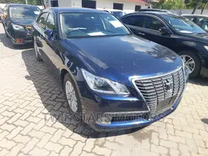 Toyota Crown 2015 Blue