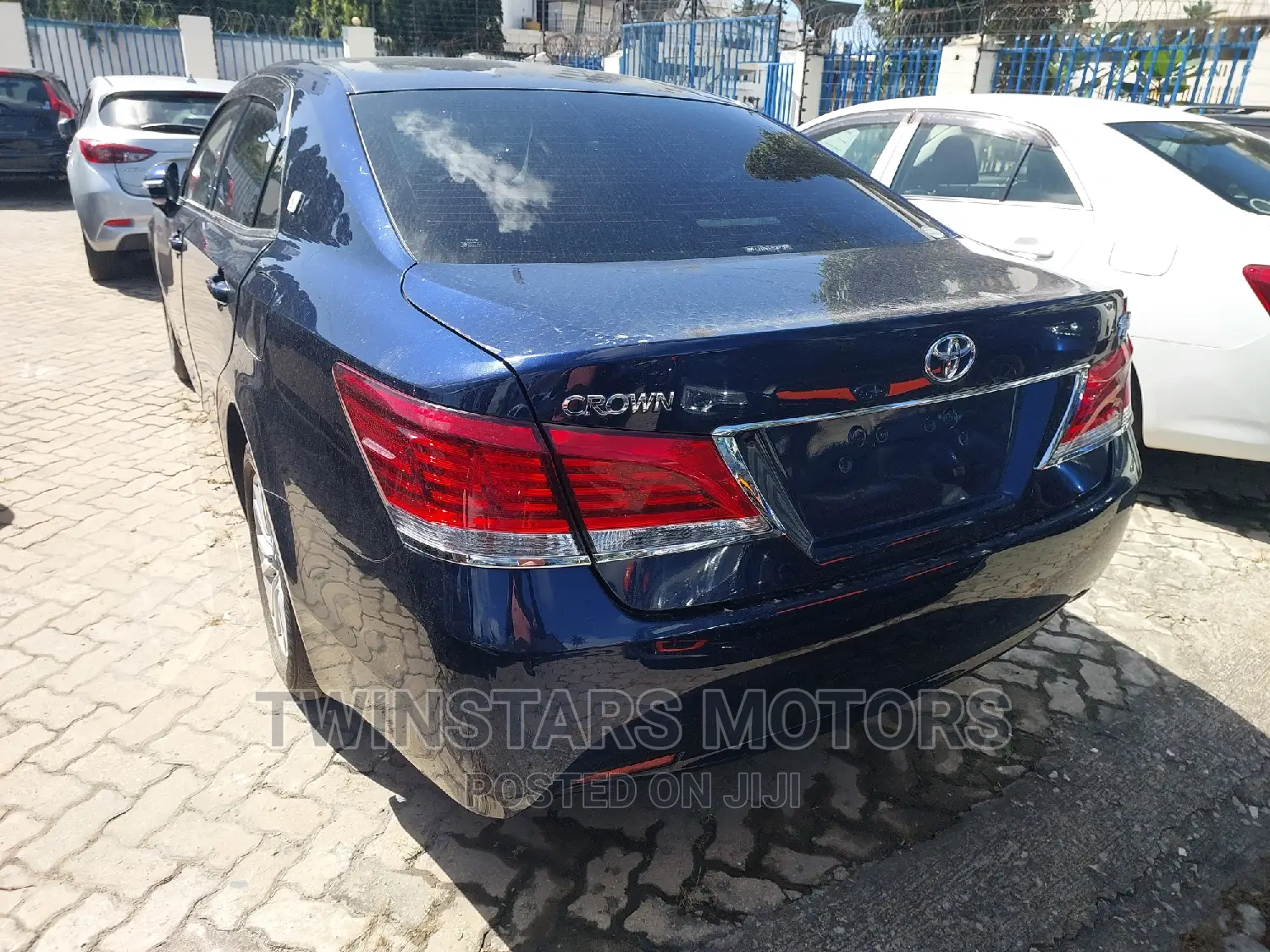 Toyota Crown 2015 Blue