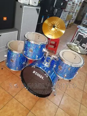 Tama 5 Piece Drumset With Two Cymbals