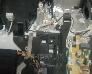 We Repair and Fix Parts of All Types of Projectors