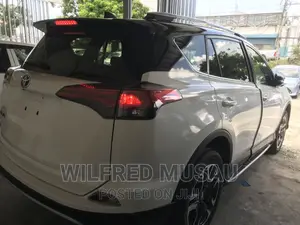 Toyota RAV4 2018 White