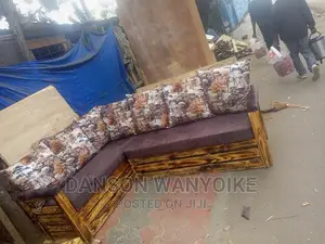 Pallet El Sofa on Sale