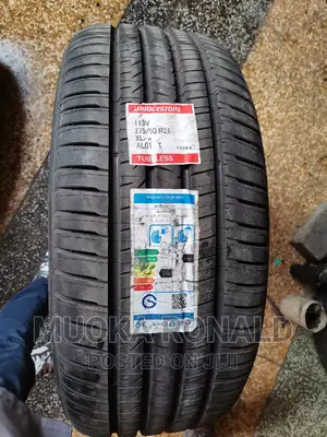 275/50r21 Bridgestone Tyre