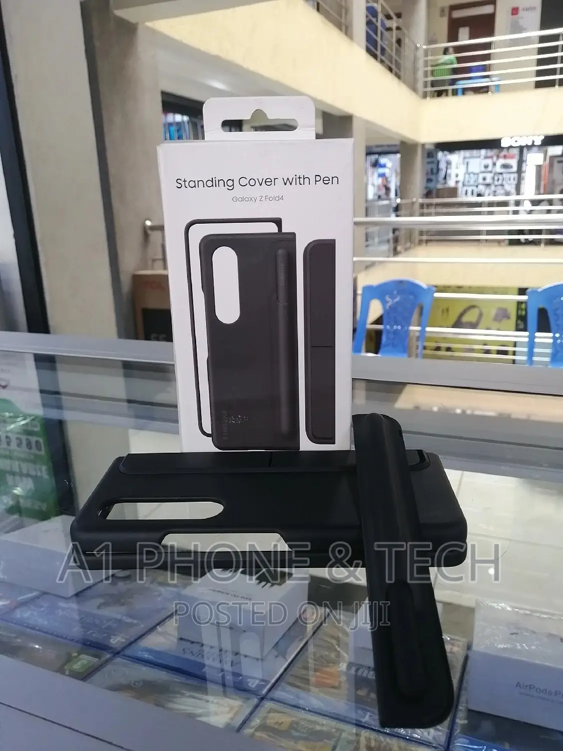 Standing Cover With Pen