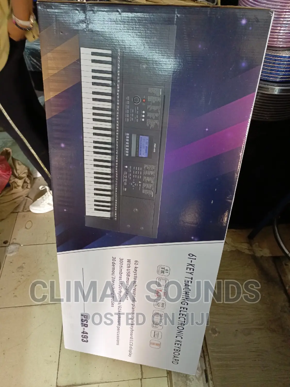 PSR- 493 Electronic Keyboard F