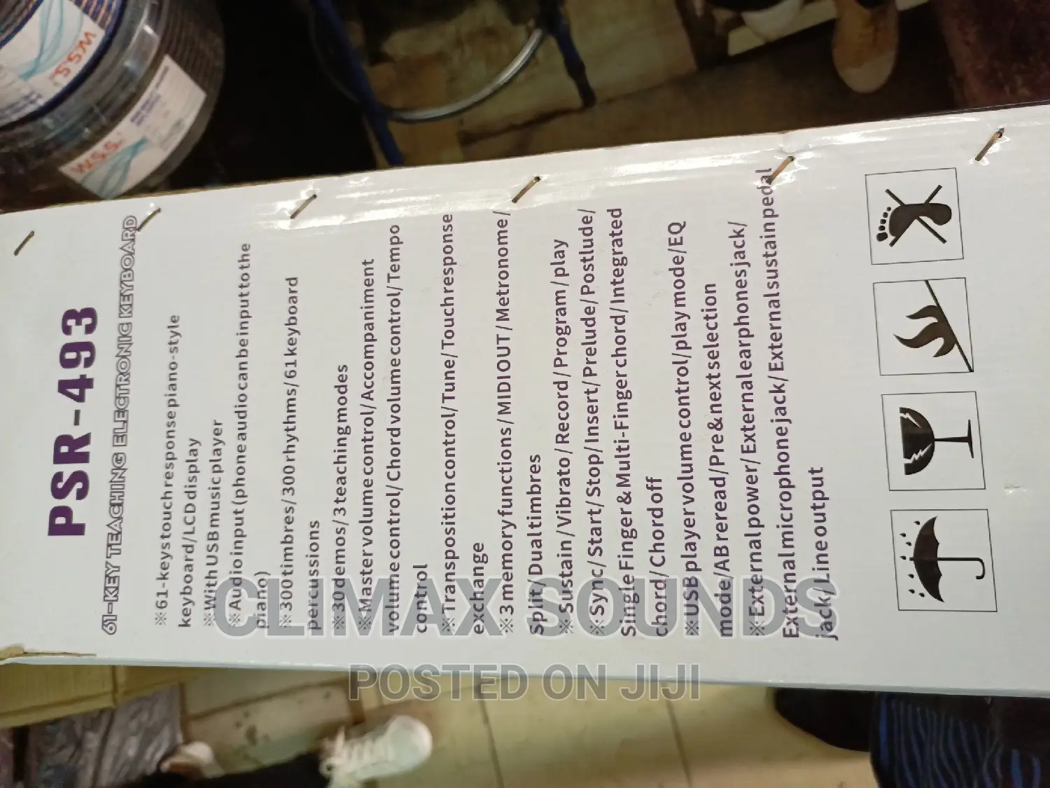 PSR- 493 Electronic Keyboard F