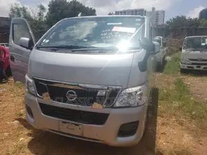 Nissan Caravan (Urvan) 2016 Silver