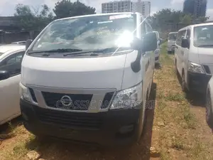 Nissan Caravan (Urvan) 2016 White