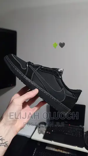 Nike Air Jordan 1 Black Phantom